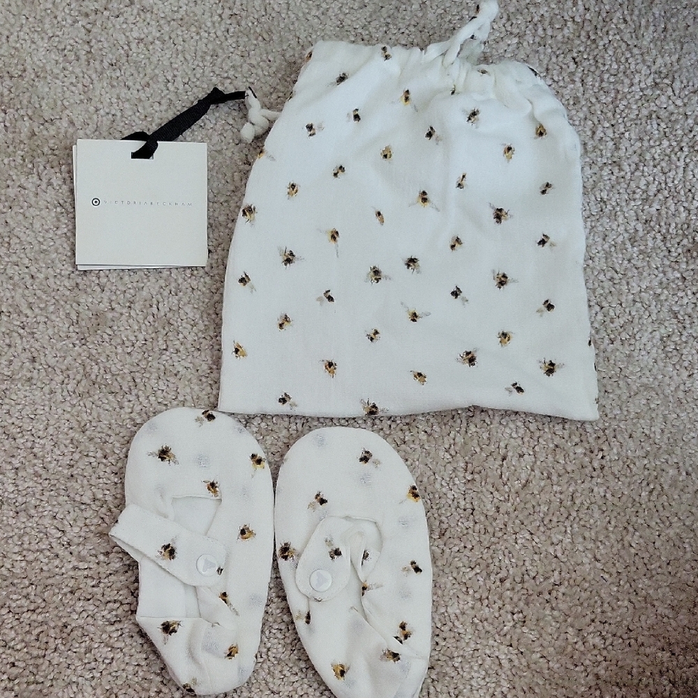 Victoria Beckham for Target White Baby Booties and Bag Set